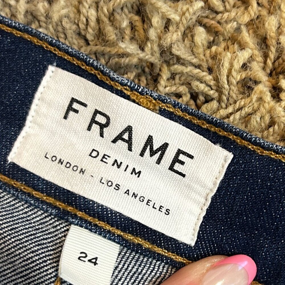 FRAME Le Cutoff Frayed Denim Shorts in Size 24 Dark Wash - Picture 6 of 8